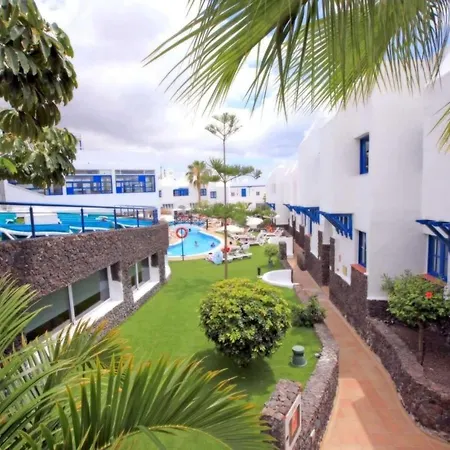アパート With Wifi, Pool At 400mt Fanabe Beach *